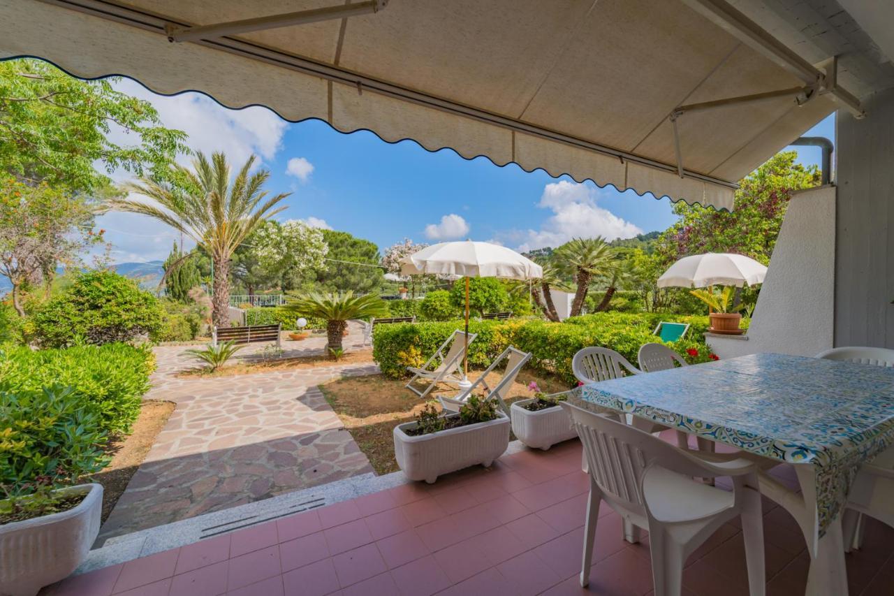 Residence Baia Delle Grazie Casa Morcone Kültér fotó